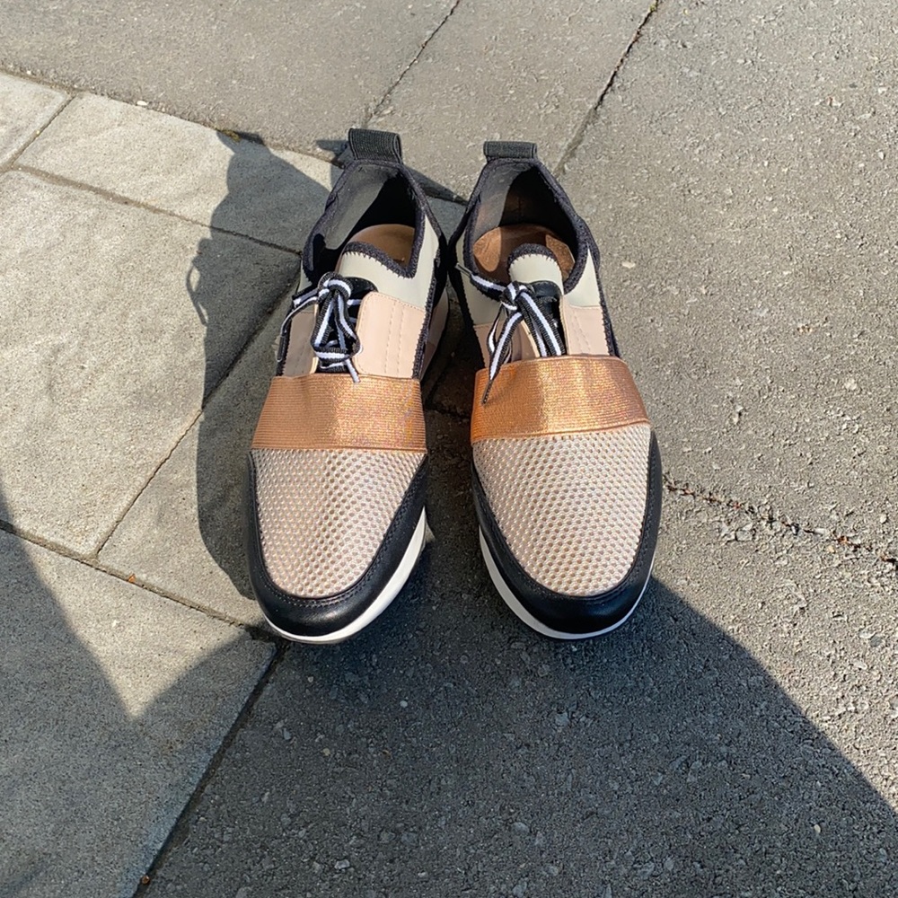 Women sneakers